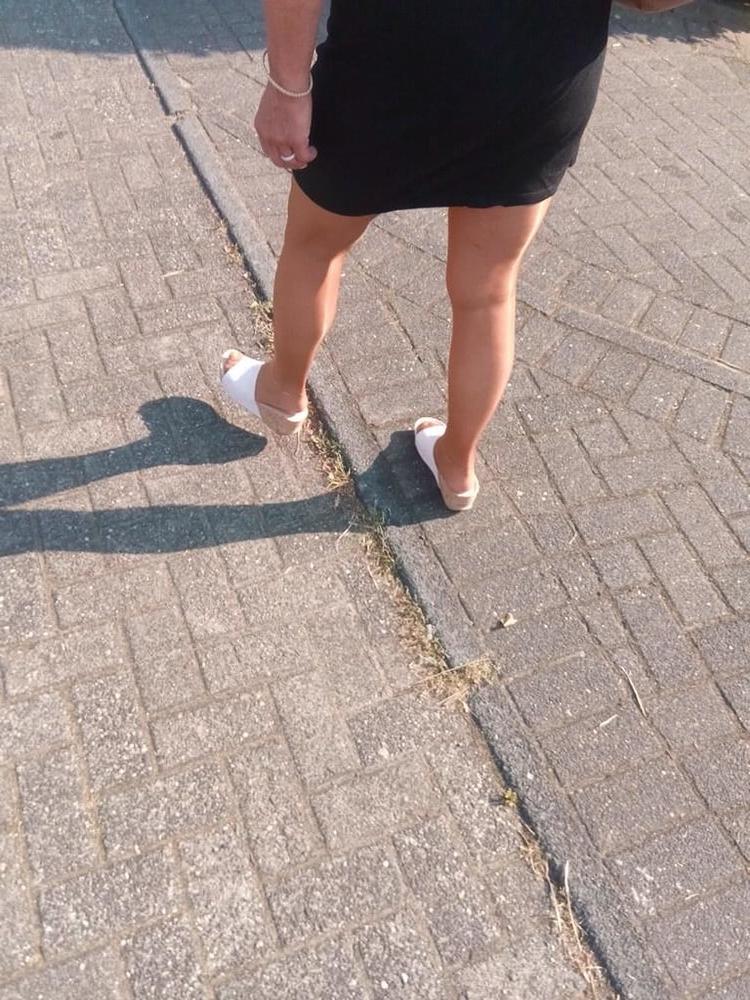 20P pantyhose in summer