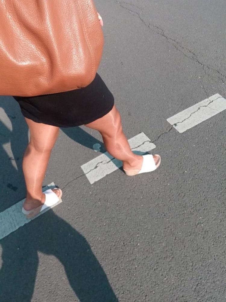 20P pantyhose in summer