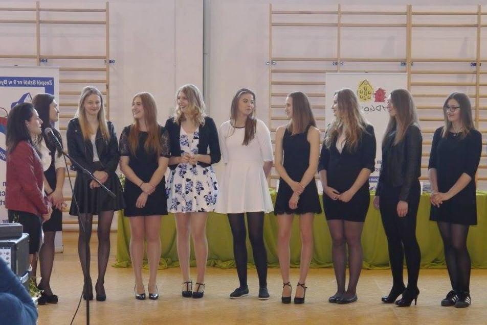 25P sexy females in tights pantyhose nylons 101