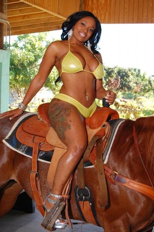 25P Busty Black Babes Vol. 3