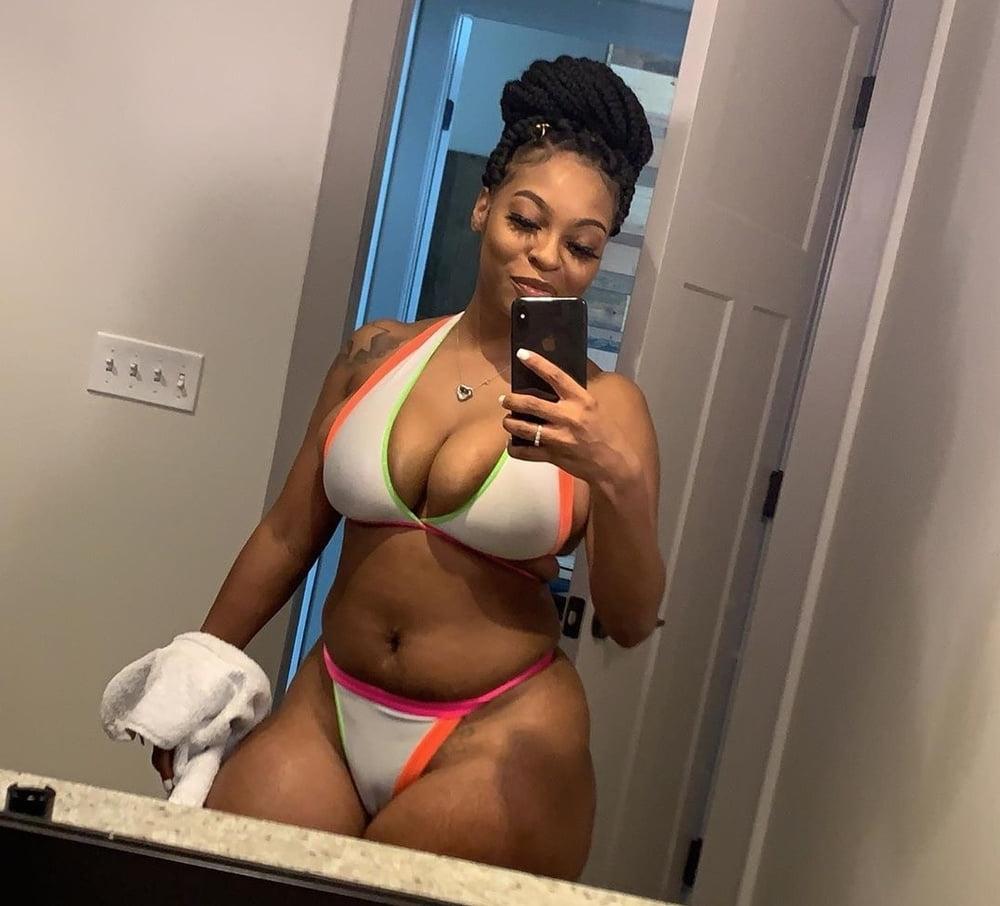 25P SWIMSUIT EBONIES