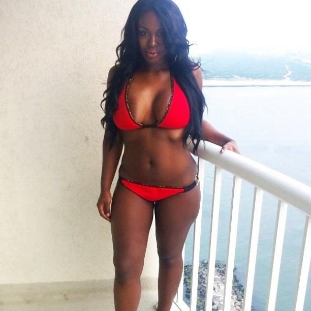 25P Busty Black Babes Vol. 4
