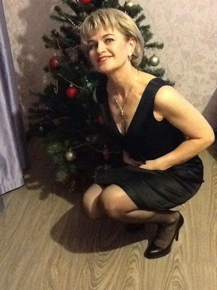 25P sexy females in tights pantyhose nylons 99