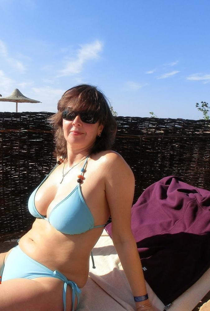 25P german busty milf judith top huge