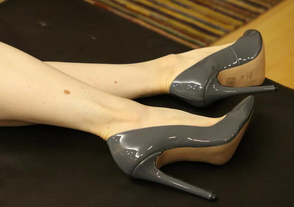 25P heels 81