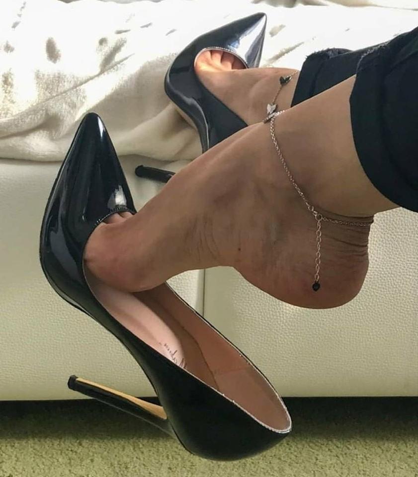 25P heels 81