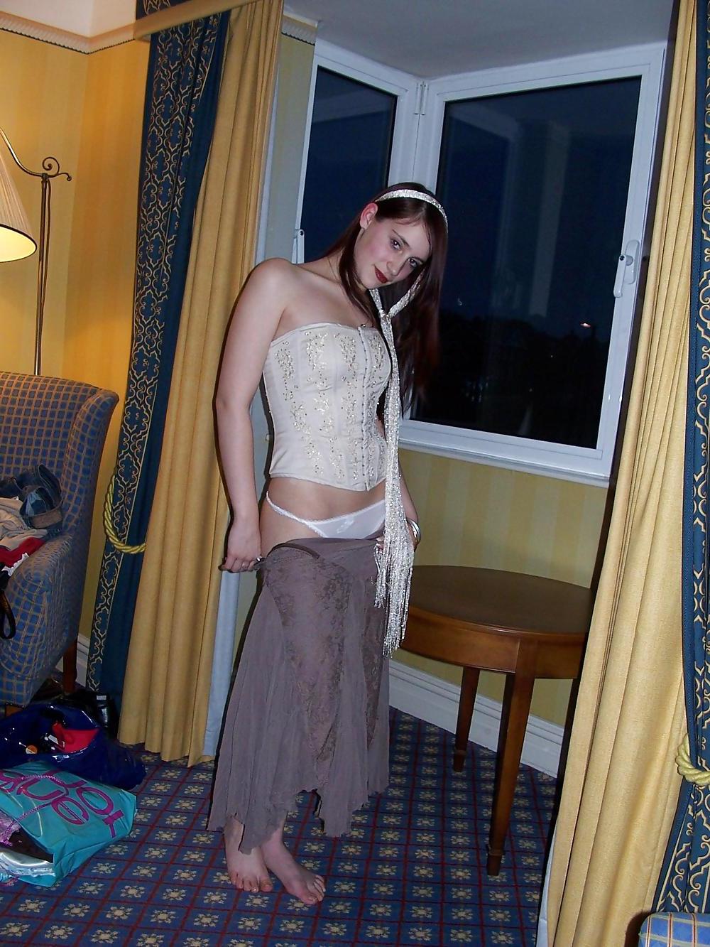25P HOT LITTLE GIRLFRIEND ASHLEY