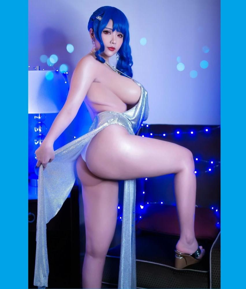 25P St. Louis (cosplay babe)