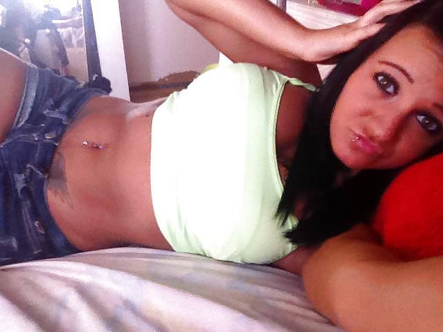 25P Busty Teen Jordyn