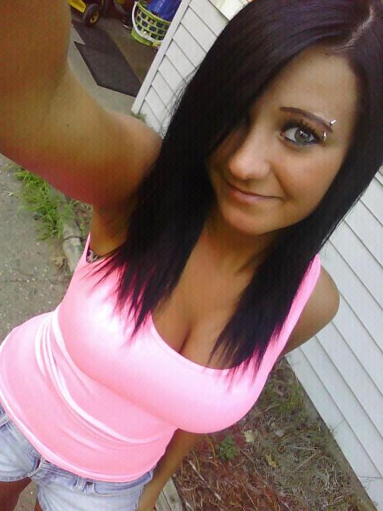 25P Busty Teen Jordyn