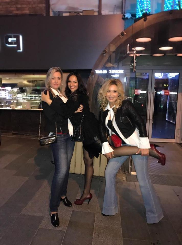 25P sexy females in tights pantyhose nylons 97