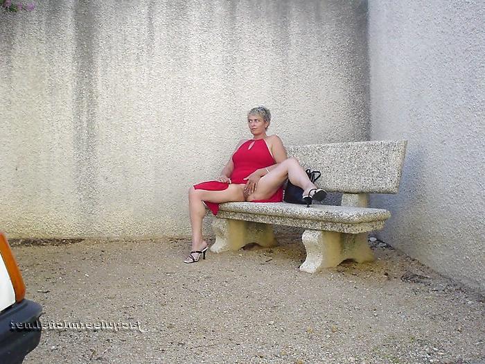 10P Fabienne french mature outdoor