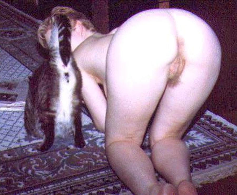 17P Women and their pussies