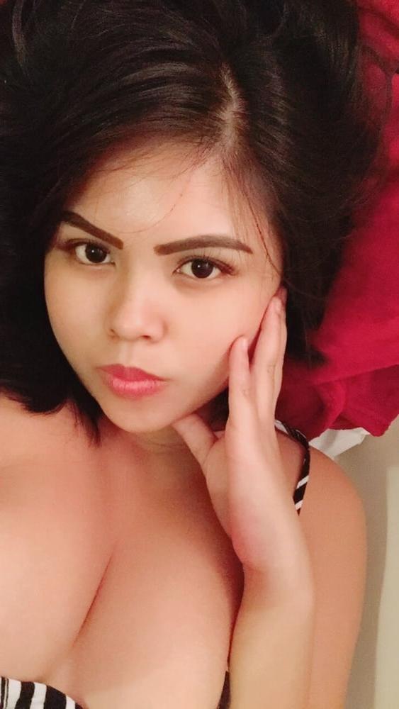 10P busty pinay2