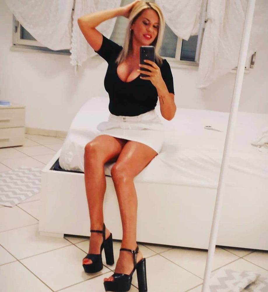 25P Jelena - Busty MILF Slut
