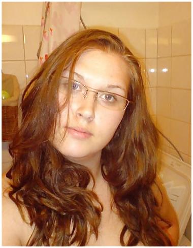 9P Busty Teen Girl
