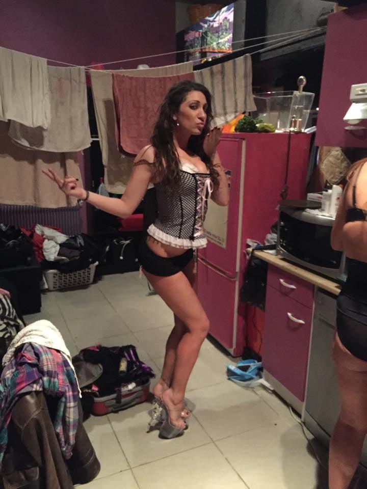 25P French slut