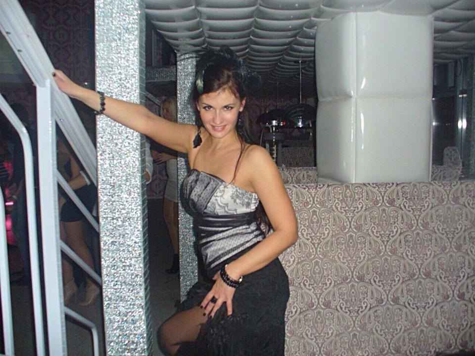 25P sexy females in tights pantyhose nylons 96