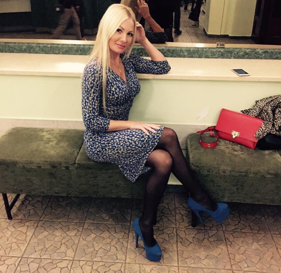 25P sexy females in tights pantyhose nylons 96