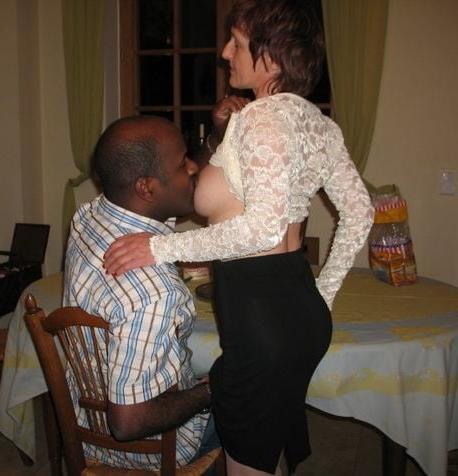 25P Pics 2477 - Interracial Foreplay
