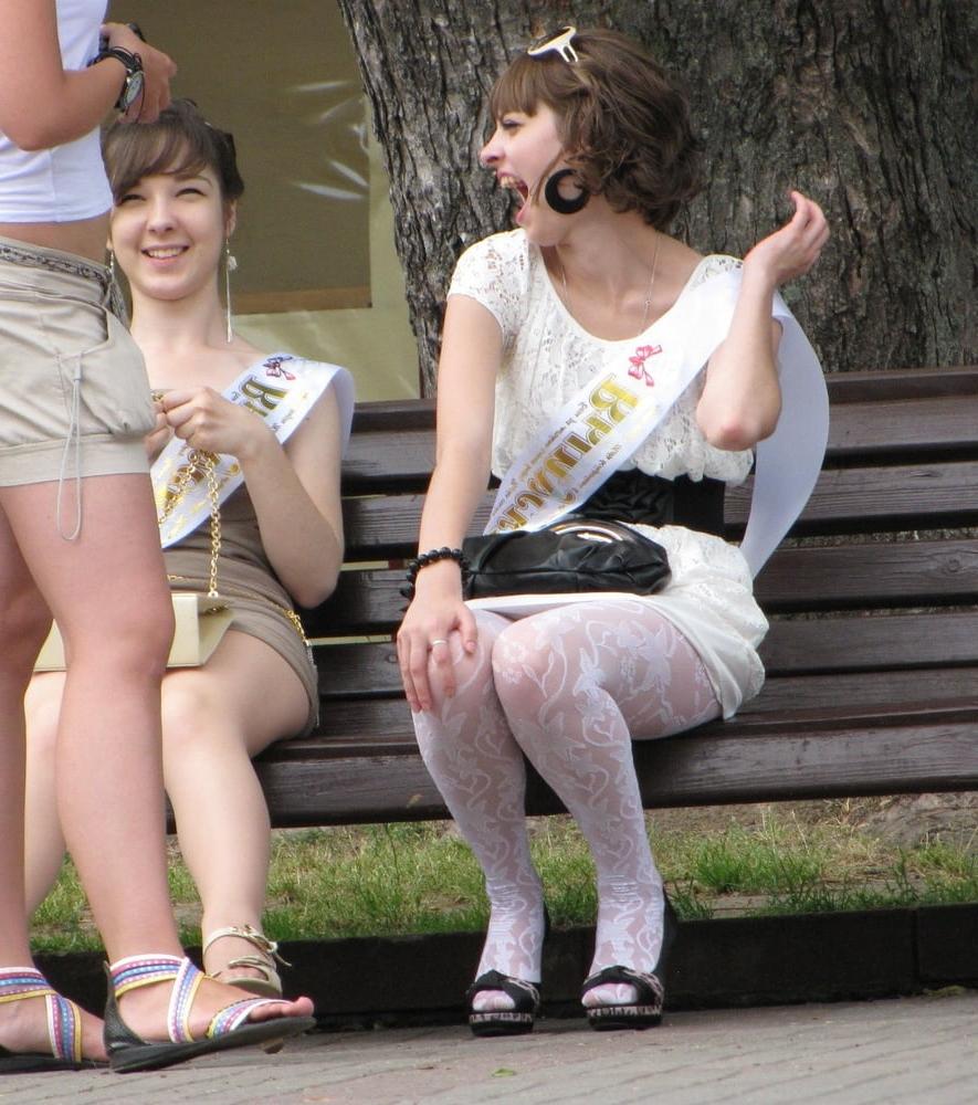 25P Street Pantyhose - Well Hosed Mature Cunts