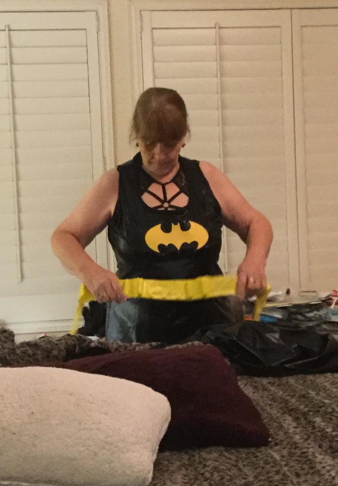 25P Carmen's Batgirl Cosplay