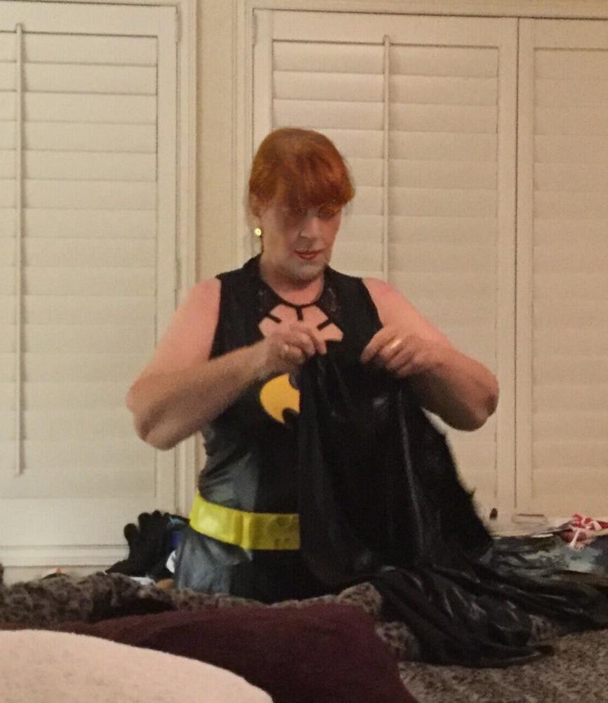 25P Carmen's Batgirl Cosplay