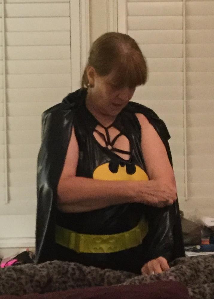 25P Carmen's Batgirl Cosplay