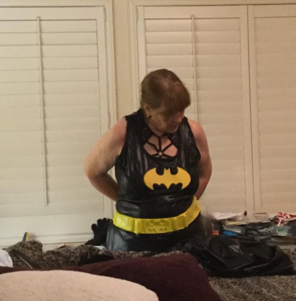 25P Carmen's Batgirl Cosplay