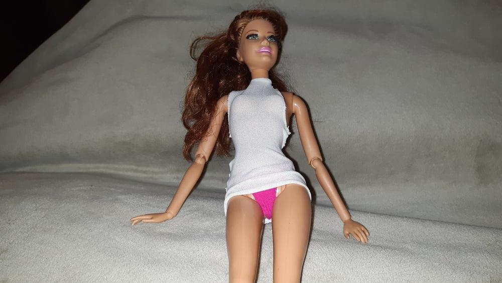 13P Teresa en vestido blanco.