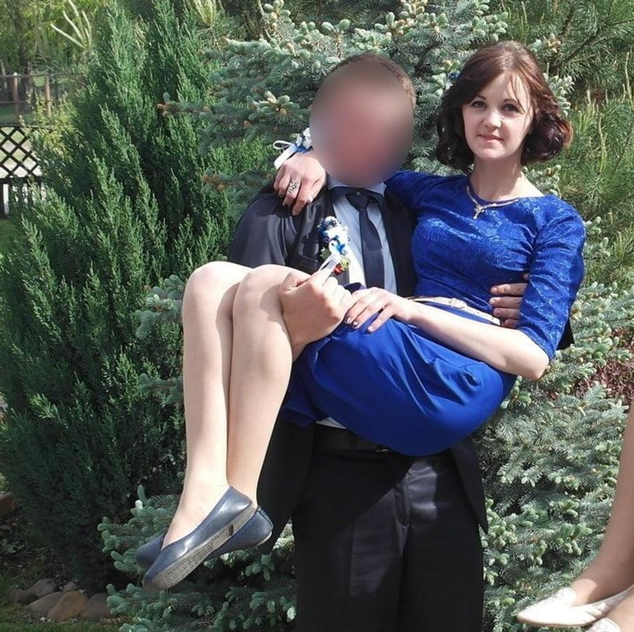 14P Russian Bridesmaids in Pantyhose