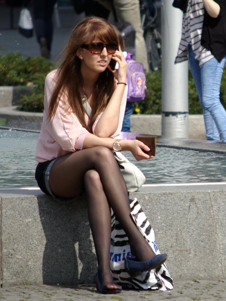 25P Street Pantyhose UK and Europe