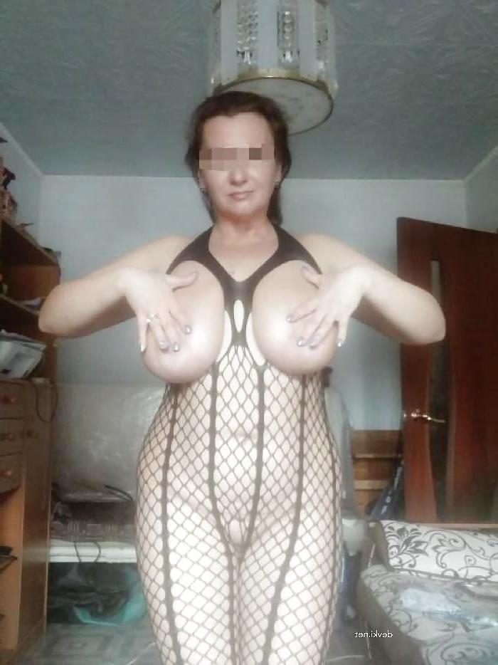 25P noticeable busty russian milf top huge