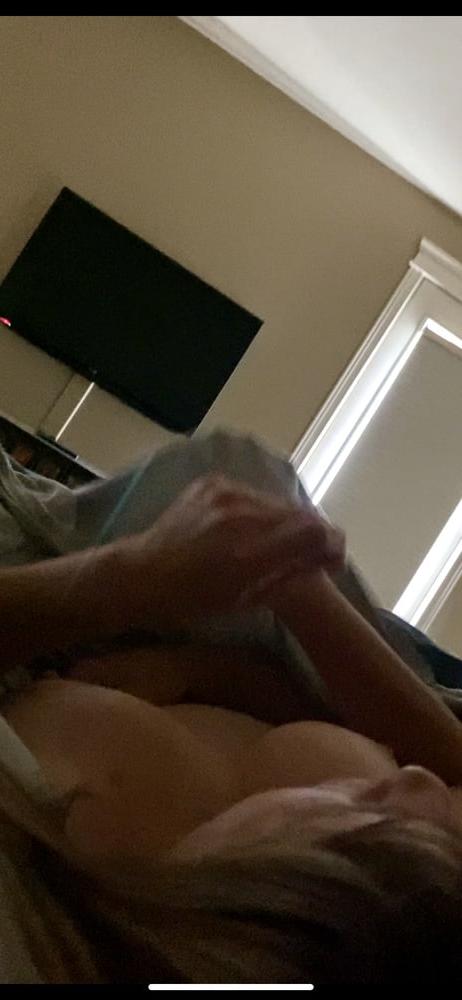 25P Fun Getting the wife naked in bed and sex