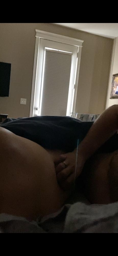 25P Fun Getting the wife naked in bed and sex