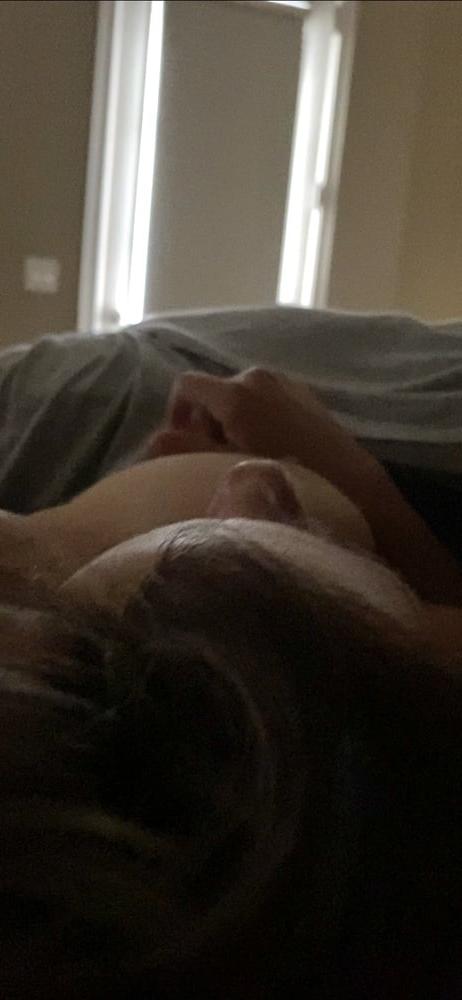 25P Fun Getting the wife naked in bed and sex