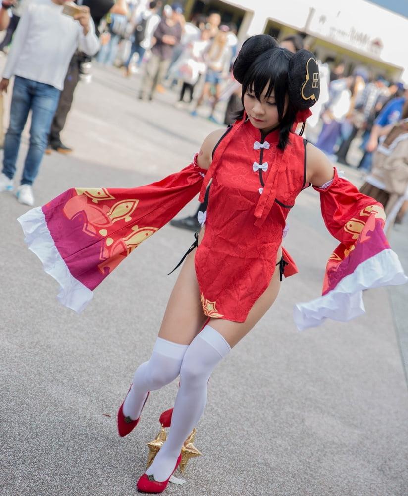 18P Cosplay Cunt in Pantyhose, Stockings and Socks