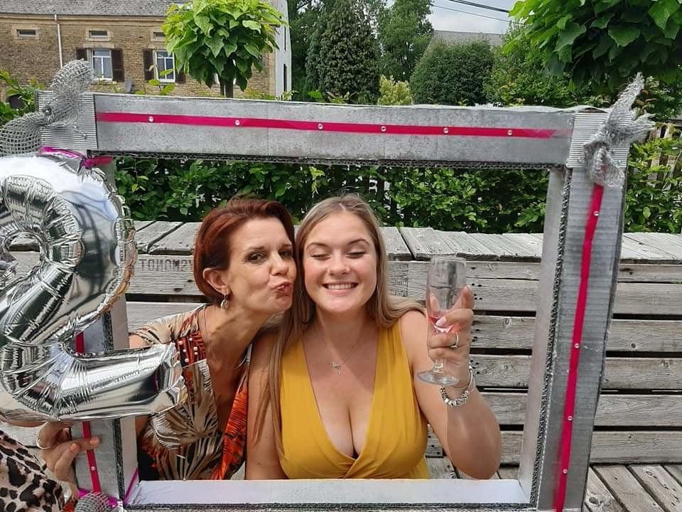 17P Huge boobs for dirty comments