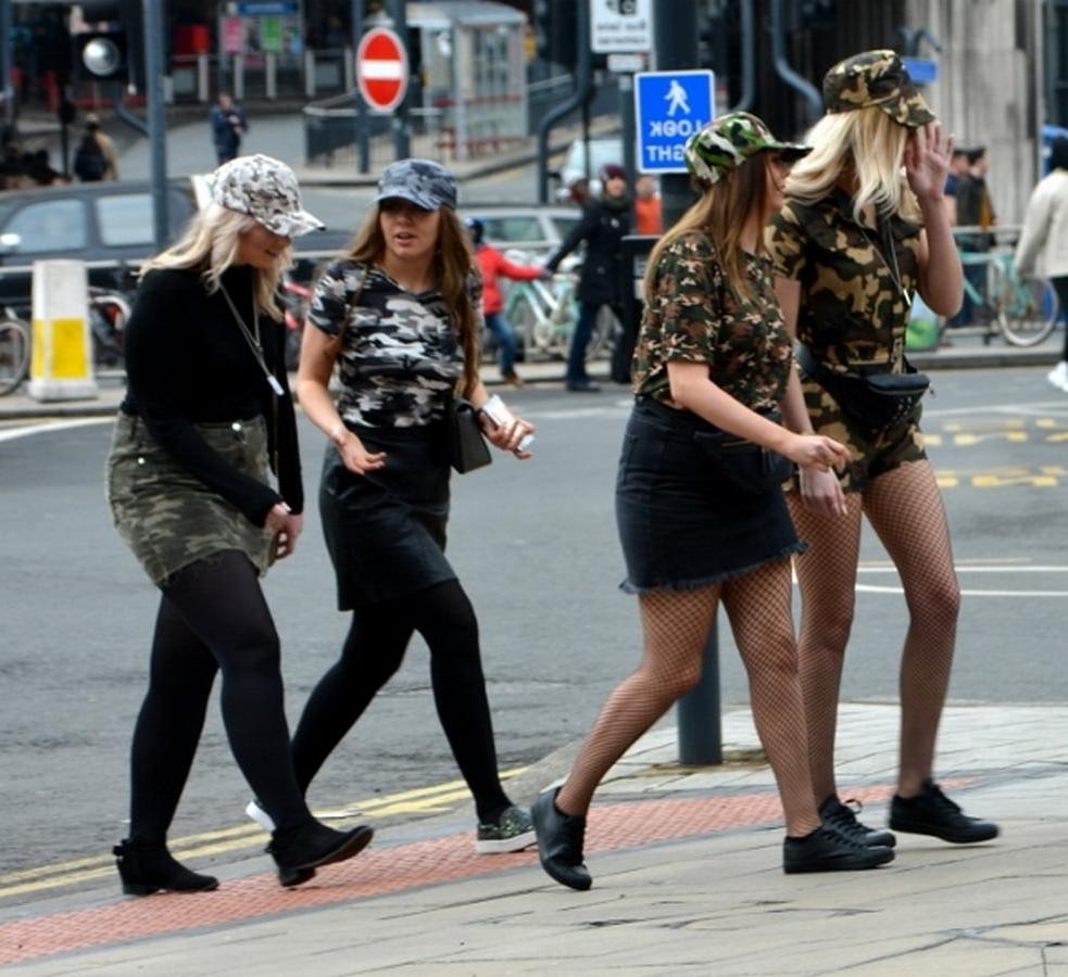 25P Street Pantyhose - UK Hen Party Slags