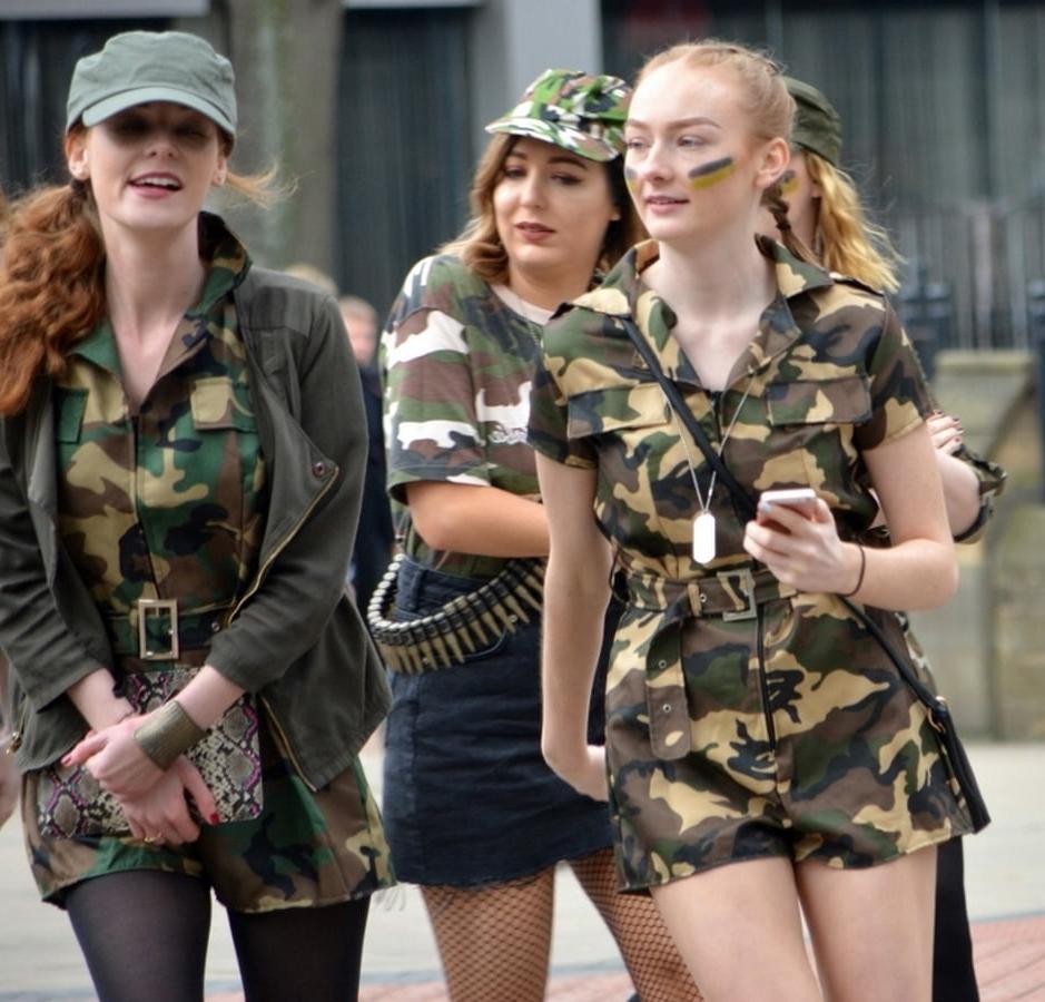 25P Street Pantyhose - UK Hen Party Slags