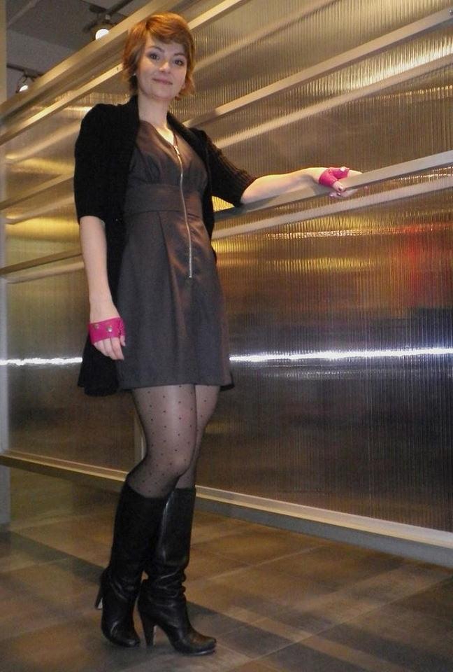 25P PANTYHOSE QUEENS 3
