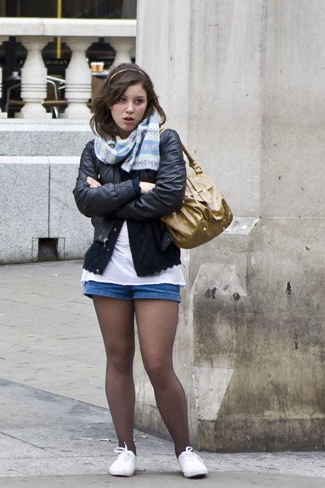 25P PANTYHOSE QUEENS 3