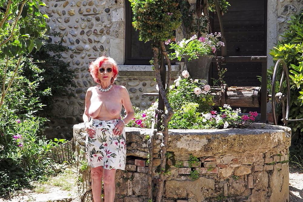 25P Rosemary (Romy) - French and 70 years