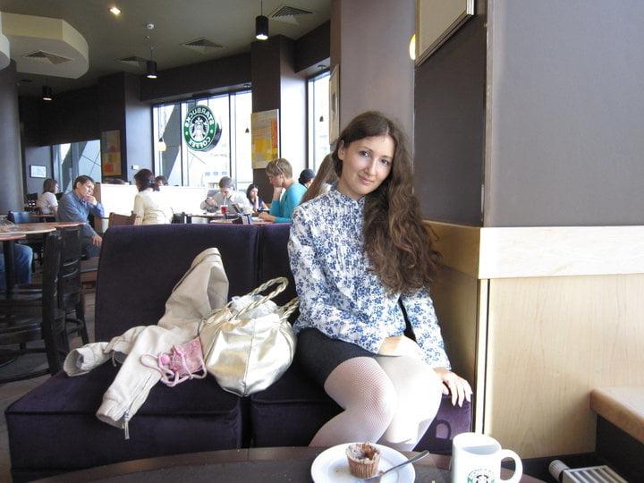 25P sexy females in tights pantyhose nylons 92