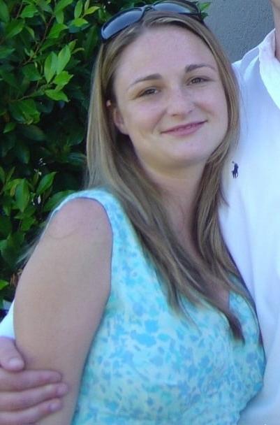 21P Busty Blonde MILF