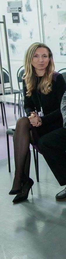 25P sexy females in tights pantyhose nylons 93