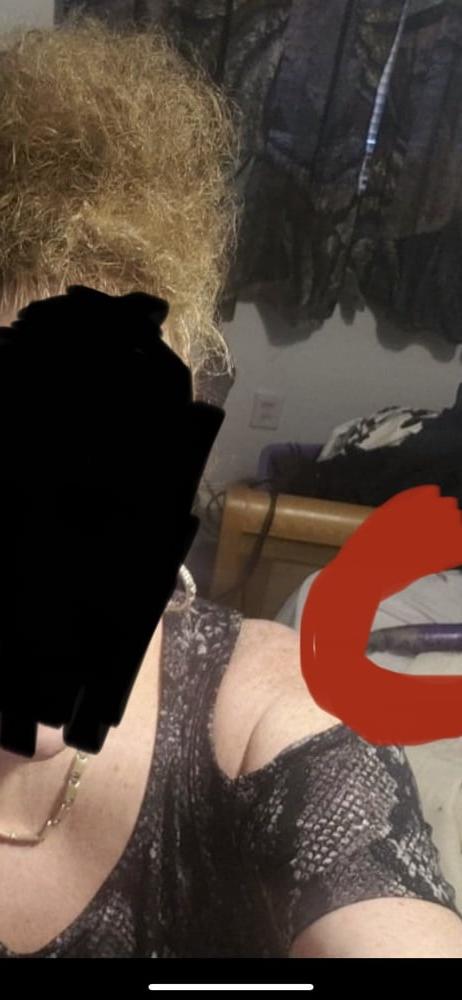 18P Selfies with toys left out