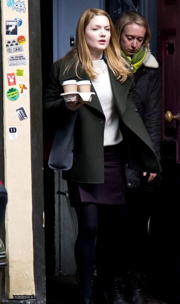 25P Celeb Pantyhose - Holliday Grainger UK Actress