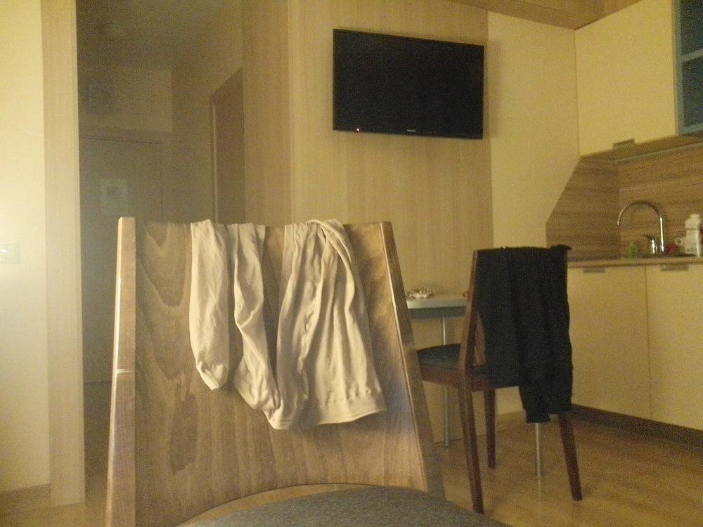 13P My underwear (Photos)