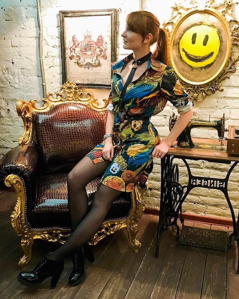 25P sexy females in tights pantyhose nylons 91